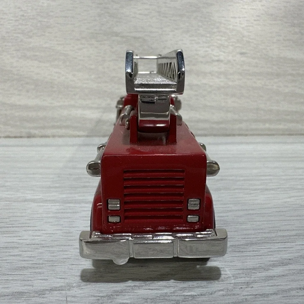 TIMEX Collectible Quartz Miniature Clock Die Cast Fire Truck 4.5x2.5